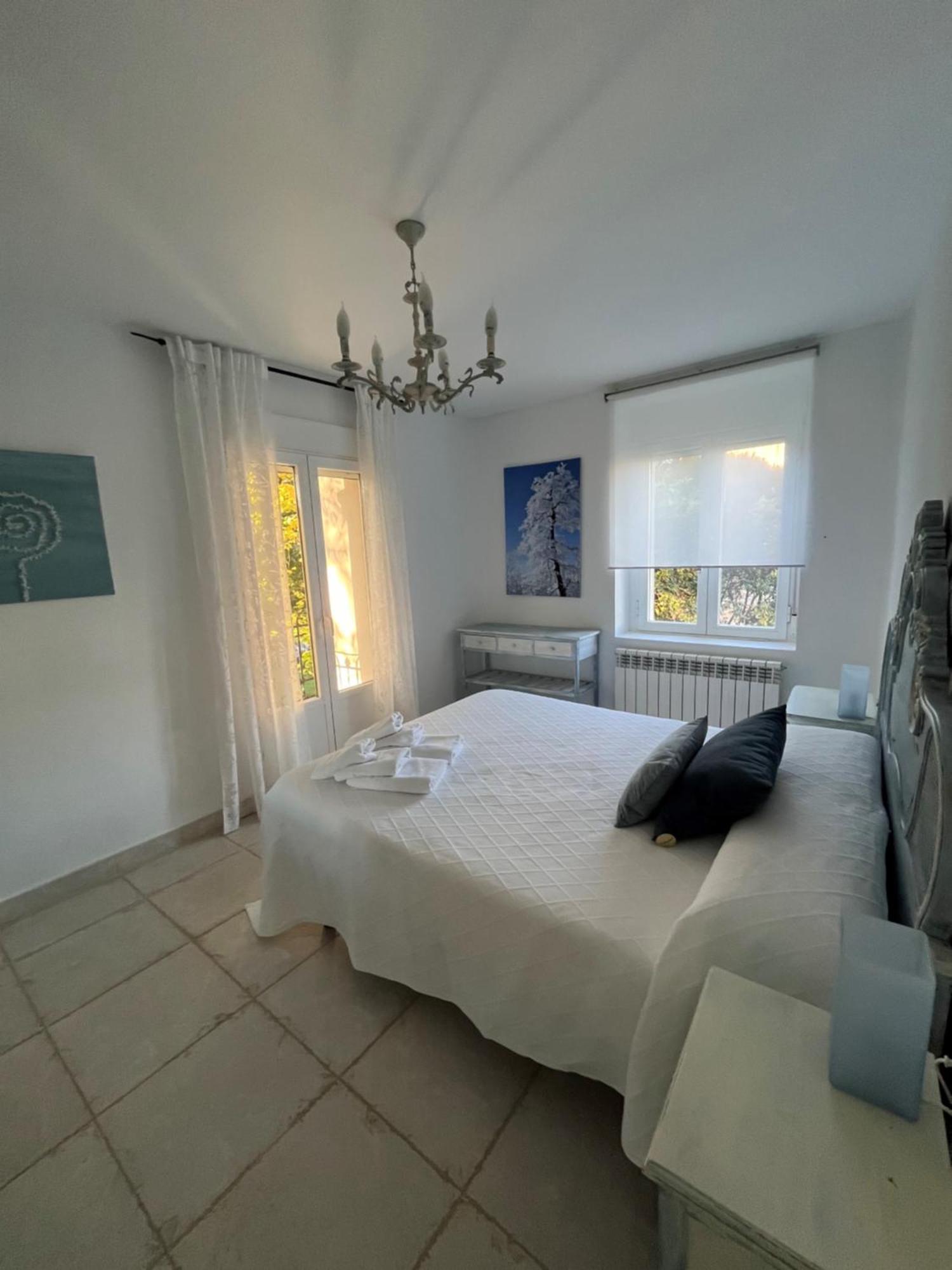 Villa Merenciana Agoncillo Extérieur photo